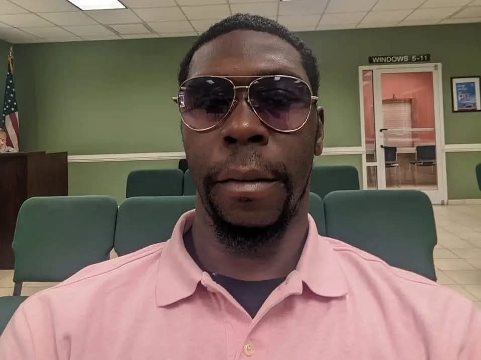 In Loving Memory of Demetrius Fleming: A Proud Father Whose Love for His Nine Children Will Never Be Forgotten.